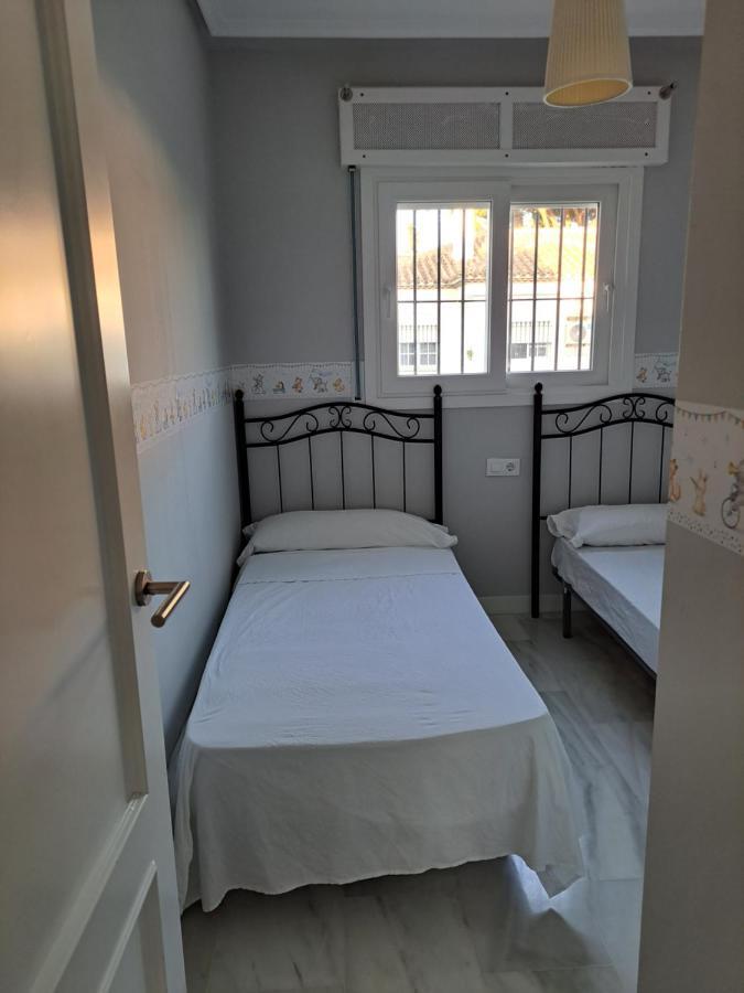Apartamento Pinares Del Atlantico Chiclana de la Frontera Luaran gambar