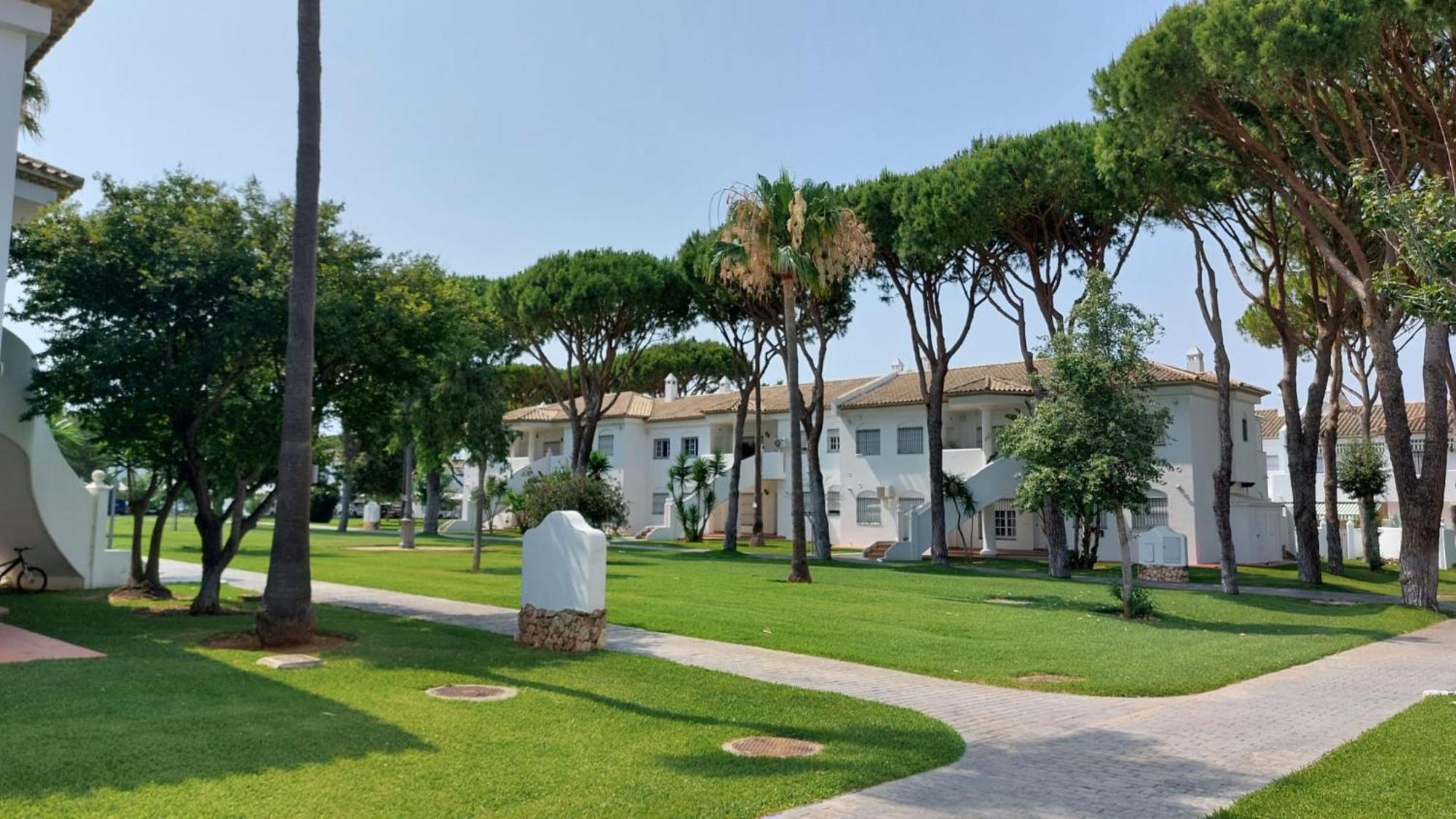 Apartamento Pinares Del Atlantico Chiclana de la Frontera Luaran gambar